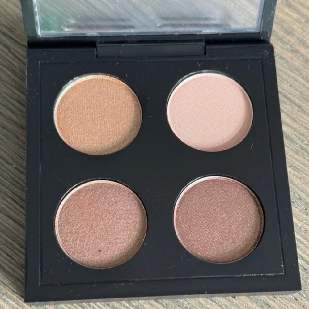 🤎 MAC Cosmetics Pink and Brown Eyeshadow Quad Palette PRE OWNED - Picture 2 of 2